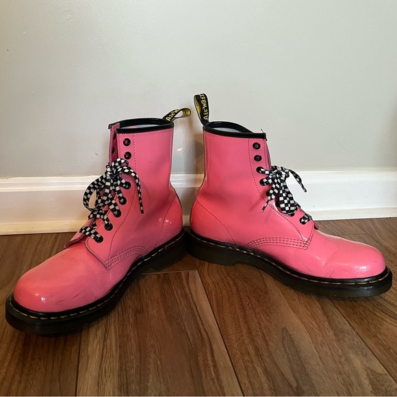💖 Bubblegum pink Dr Marten patent leather boots 💖 - Picture 8 of 9